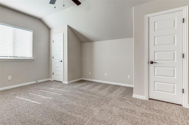 Building Photo - 2511 Linwood Dr