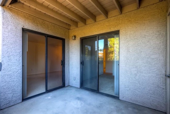 Building Photo - 14972 Avenida Venusto