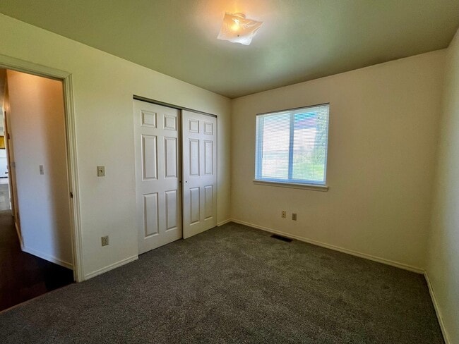 Building Photo - 5301 Tumac Dr
