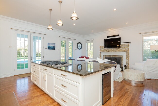 Building Photo - 29 South St