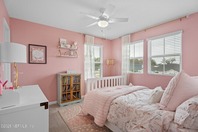 Building Photo - 2865 Firethorn Ave