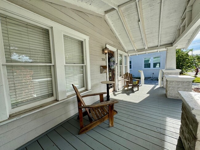 Building Photo - Great 3 Bed 2 Bath Home in Seminole Heights