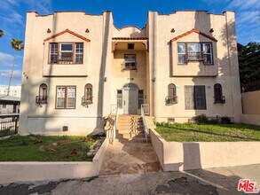 Building Photo - 908 Normandie Ave