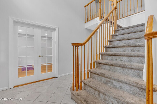 Building Photo - 210 Wingate Ct
