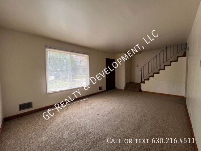 Building Photo - 1744 Queensbury Cir