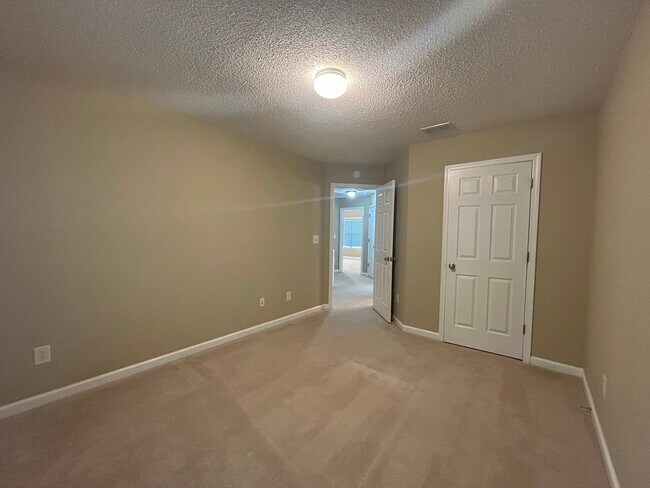 Building Photo - 1608 Hemburg Trace