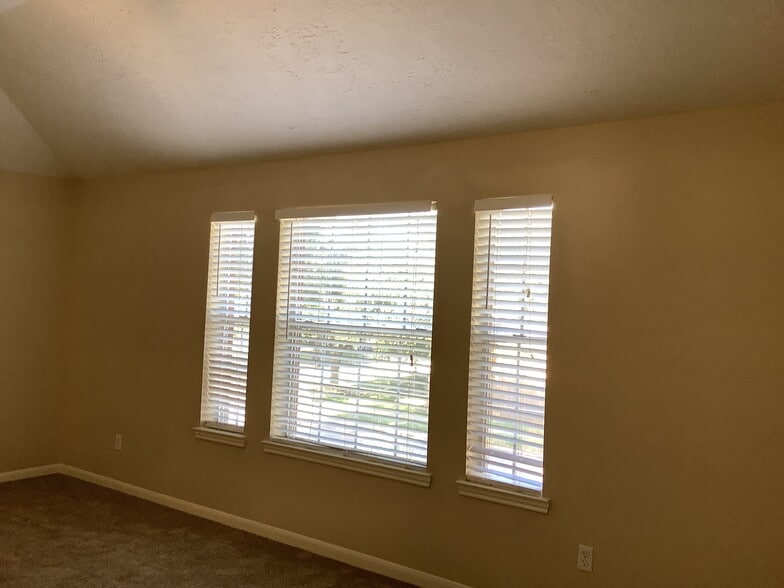 Building Photo - 19411 Rolling Sage Dr