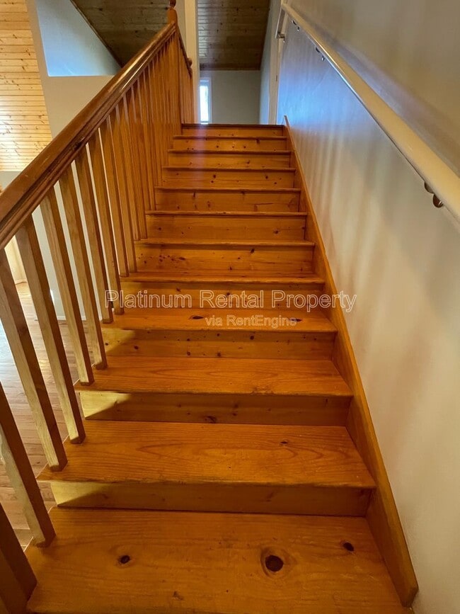 Building Photo - 265 Hound Dog Ln