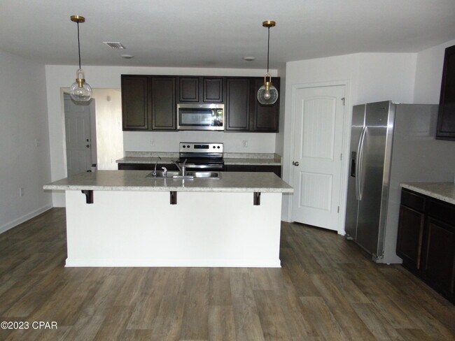 Building Photo - 105 Osprey Lake Rd