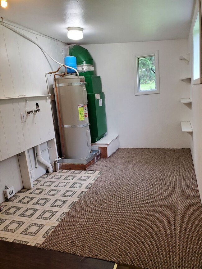 Building Photo - Country Style Home In Hansville