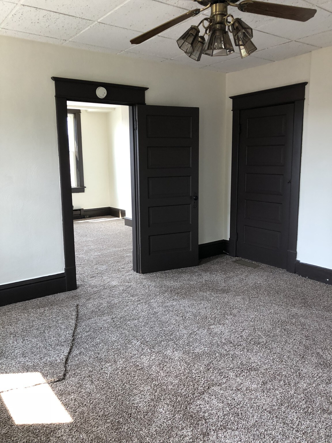 Building Photo - 814 Marshall St