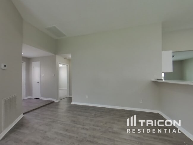 Building Photo - 18311 Autumn Trails Ln