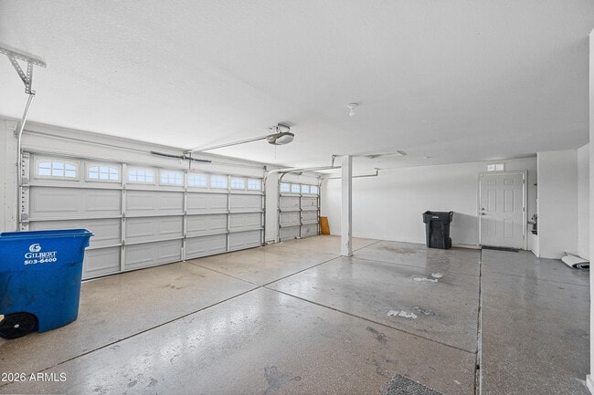 Building Photo - 210 E Jasper Ct