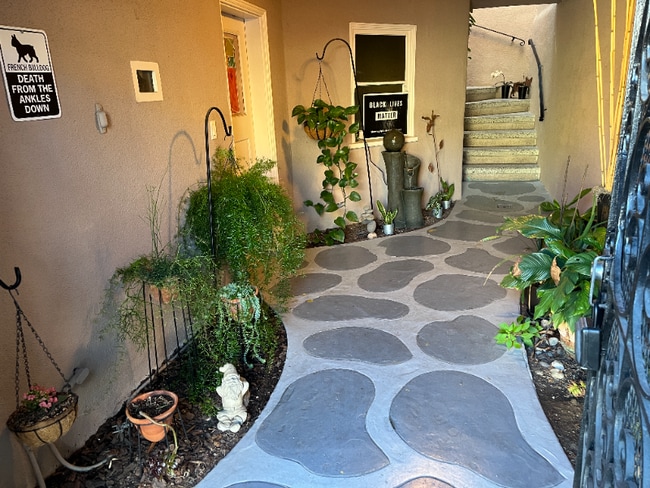 Building Photo - 80 Venus St