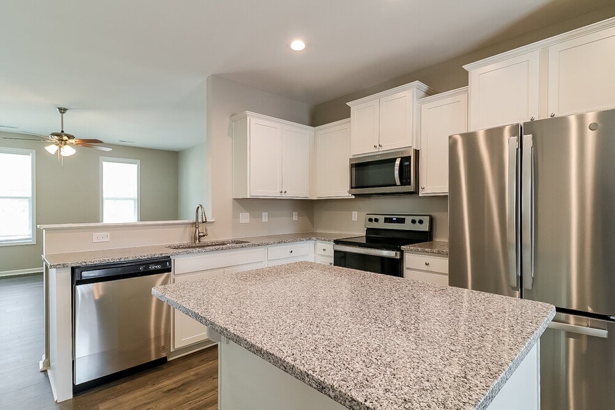 Building Photo - 52 Rosemary St