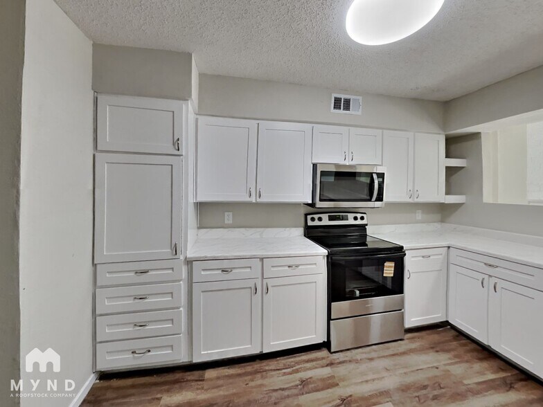 Building Photo - 3241 62nd St