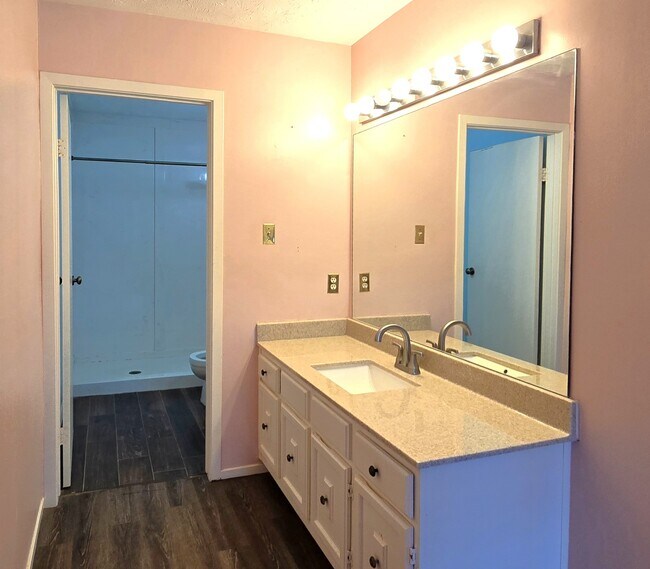 Building Photo - 3334 Birch Creek Dr