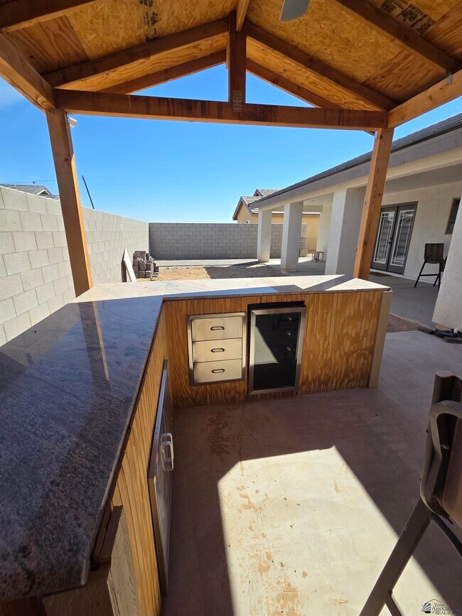 Building Photo - 3874 Santa Sophia St