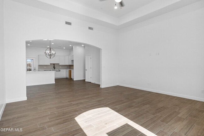 Building Photo - 232 Emerald Rock