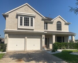 Building Photo - 3007 Valiant Elm St