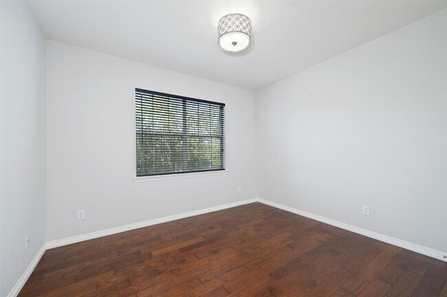 Building Photo - 5619 Honey Brook Ct