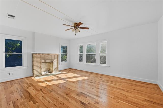 Building Photo - 800 W Lowden St