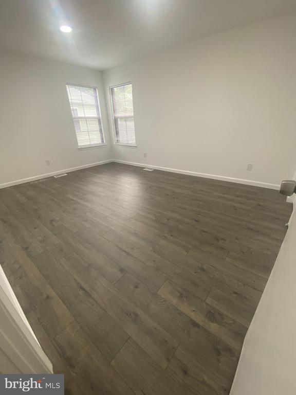 Building Photo - 532 Cormorant Dr
