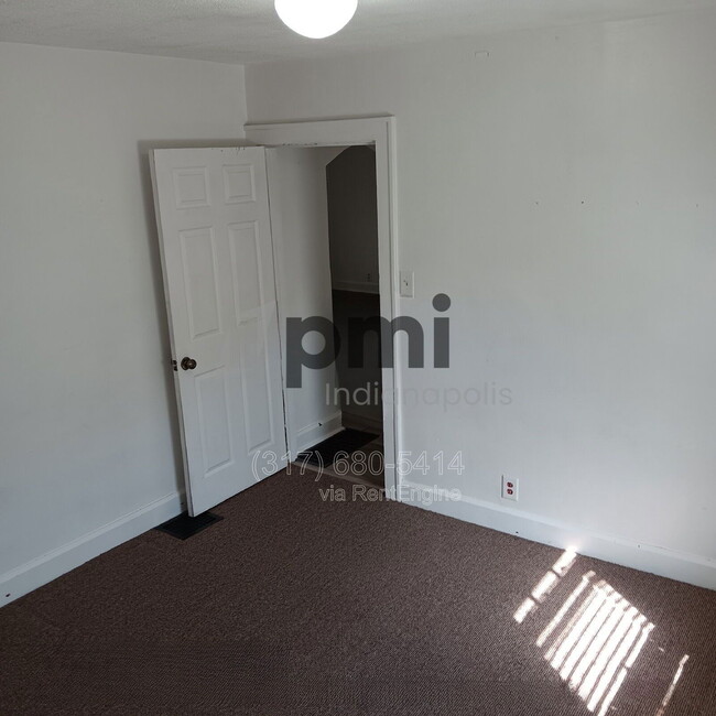 Building Photo - 5041 W 13th St