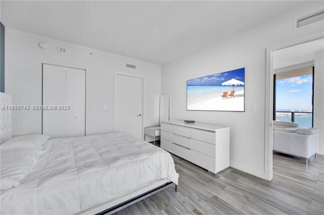 Building Photo - 1300 S Miami Ave