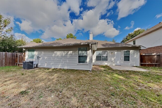 Building Photo - 16519 Cypress Thicket Dr