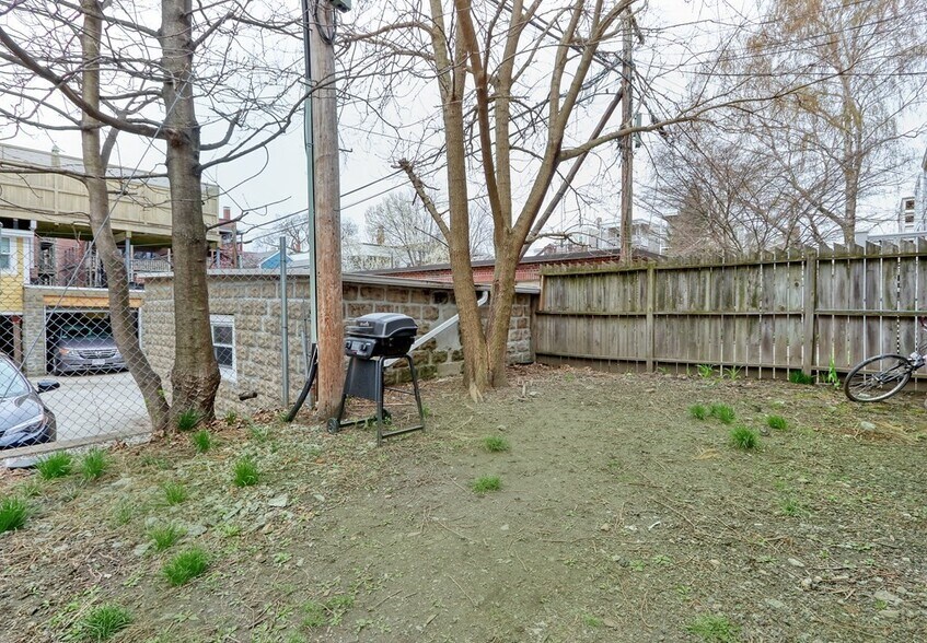 Primary Photo - 10 Ticknor St
