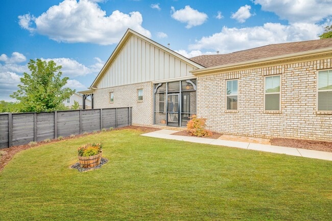 Building Photo - 775 Westcott Ln