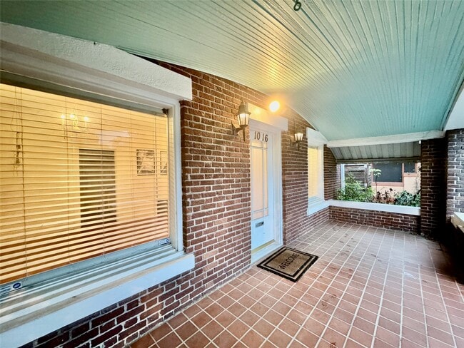 Building Photo - 1016 W Alabama St