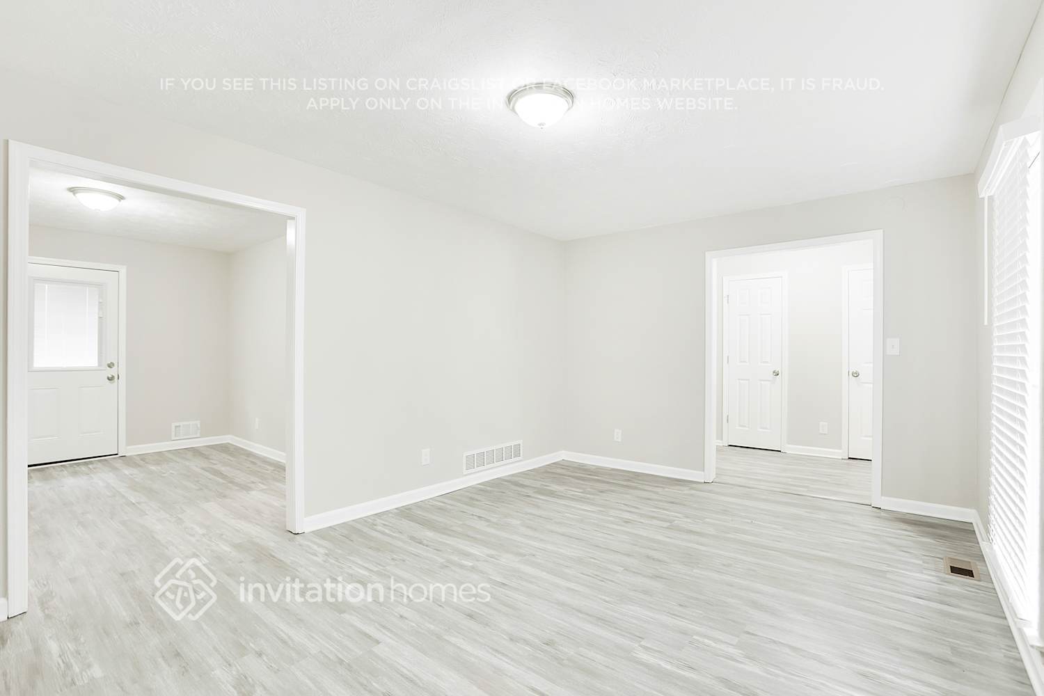 Building Photo - 3269 Robin Hood Ln