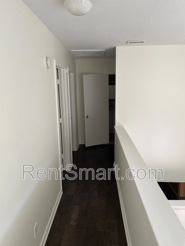 Building Photo - 36 Sandalwood Cir