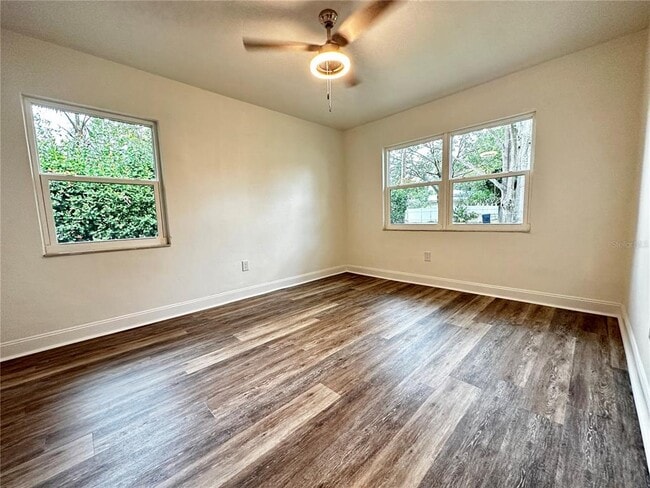 Building Photo - 4108 W Fielder St