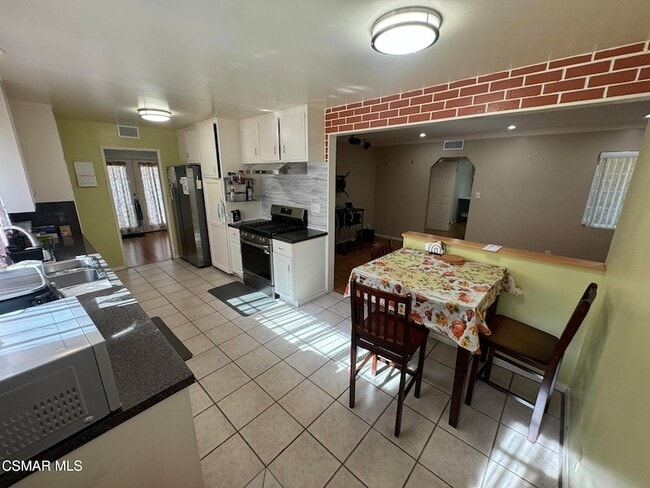 Building Photo - 2299 Keystone St