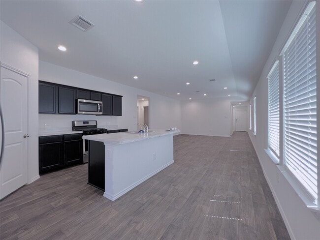 Building Photo - 21197 Alder Oaks Dr