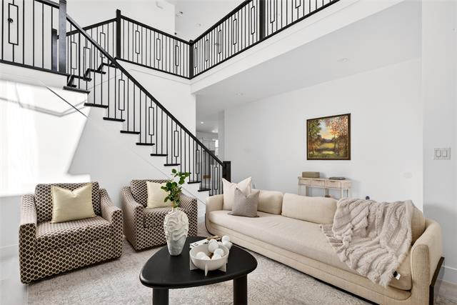 Building Photo - 531 W Laureland Rd