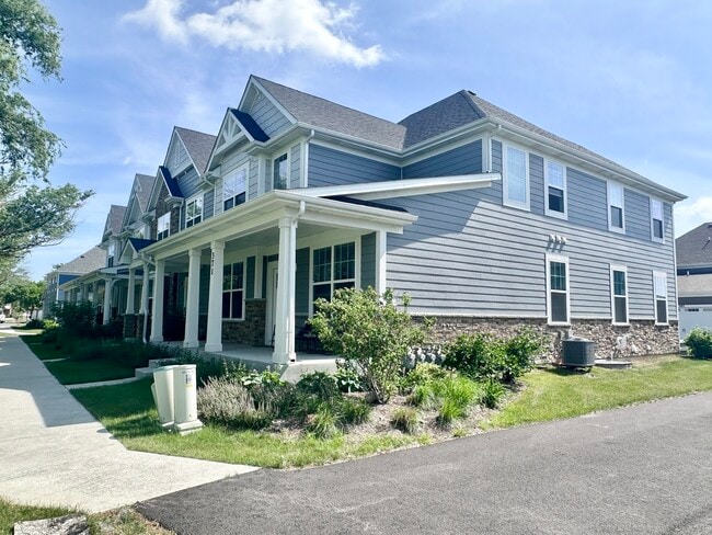 Building Photo - 371 Didier Ct