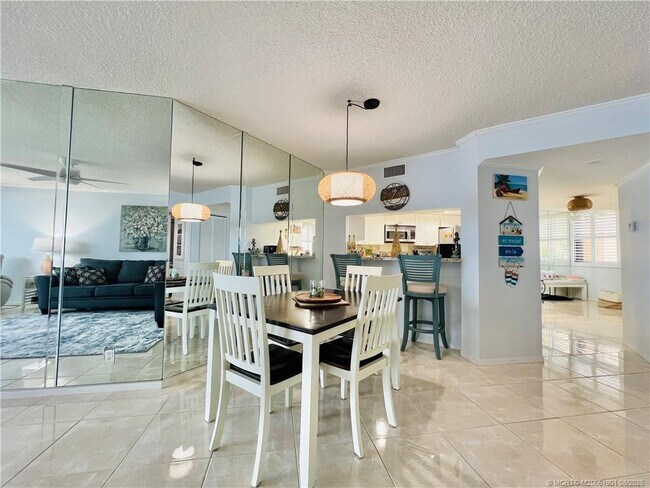 Building Photo - 9500 S Ocean Dr
