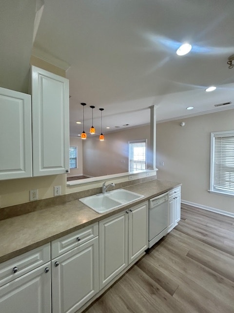 Building Photo - 2113 Thornblade Dr