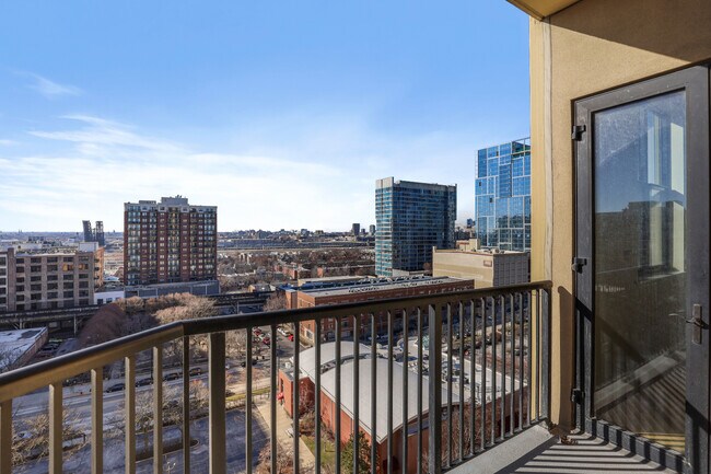 Building Photo - 1464 S Michigan Ave