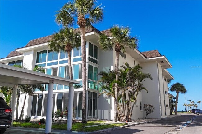 Building Photo - 2100 Benjamin Franklin Dr