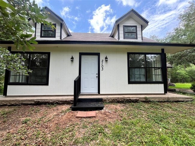 Primary Photo - 2103 Bayou Dr