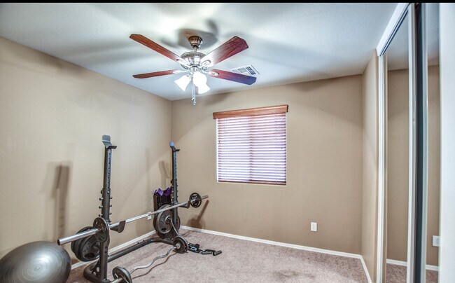Building Photo - 8064 W Rushmore Way