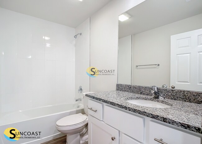 Building Photo - 1145 S Apopka Ave