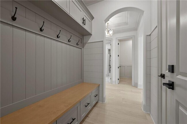 Building Photo - 2447 Rock Maple Dr NE