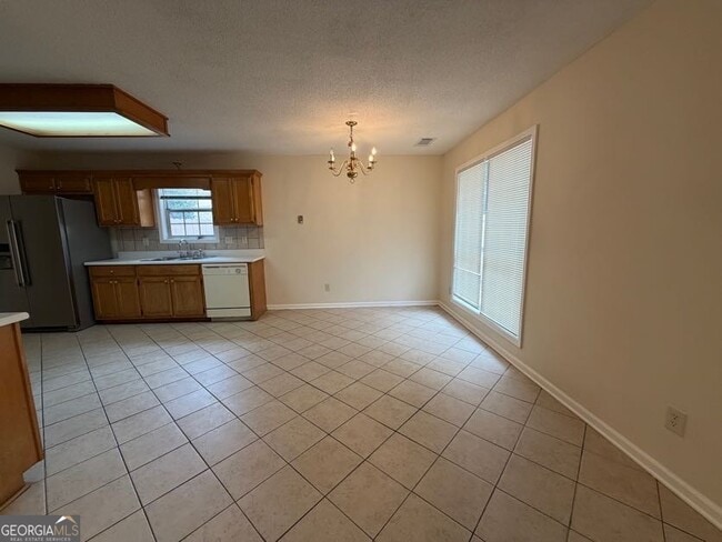 Building Photo - 414 Saddle Shoal Trail