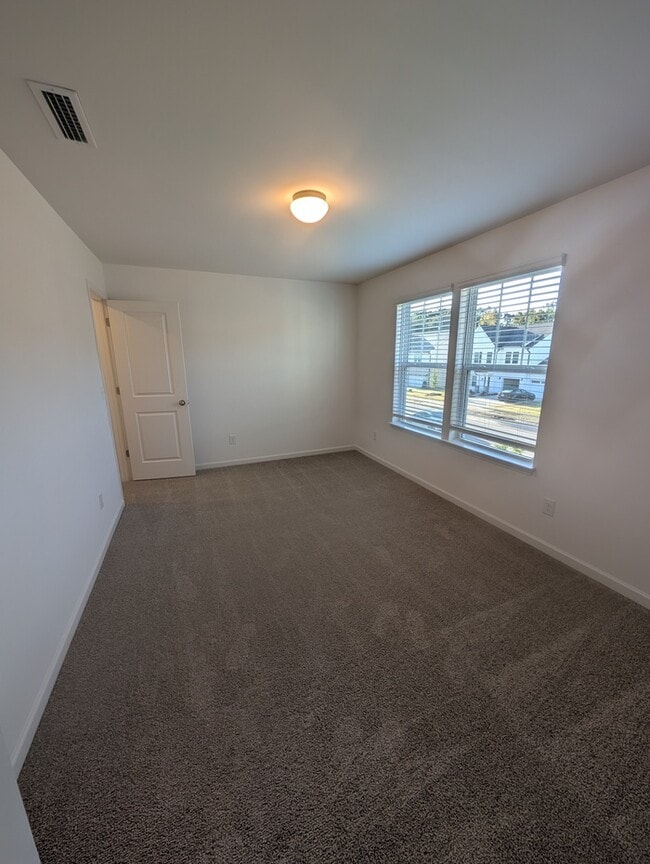 Building Photo - NEW CONSTRUCTION 3BD/2.5 Home in Stonebrid...